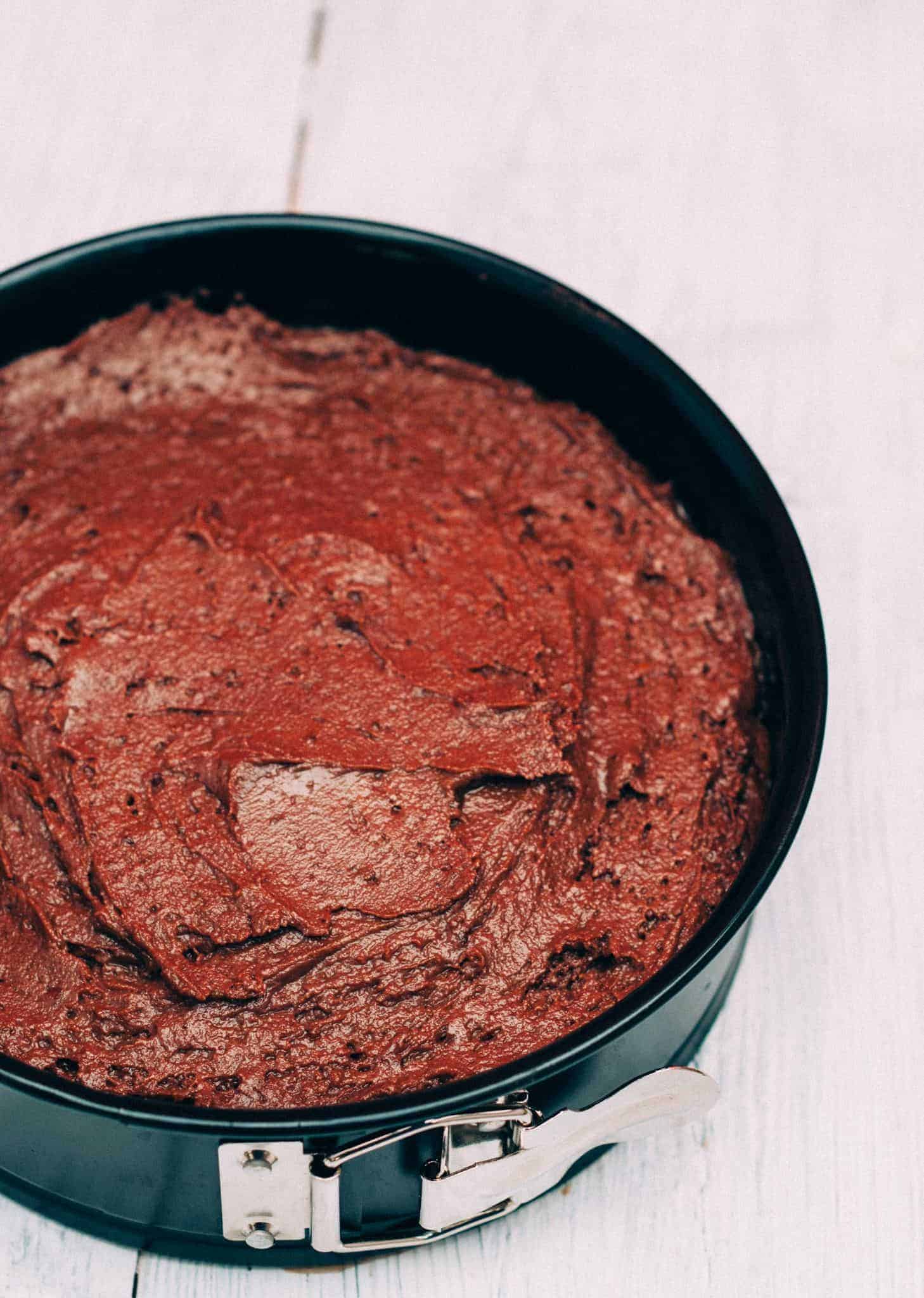 1-BOWL vegan cherry chocolate cake recipe