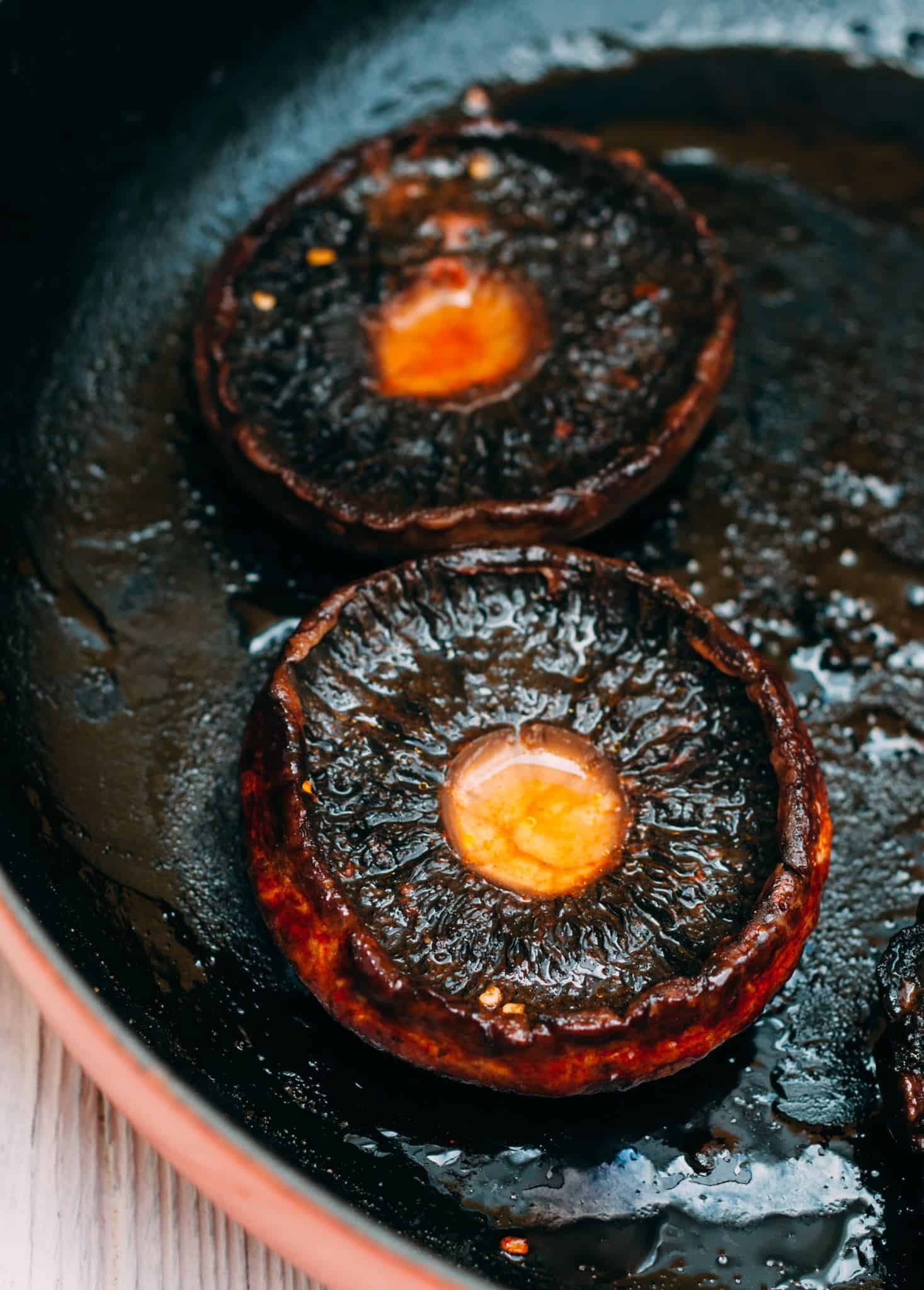 Quinoa Gemüse gefüllte Portobello Pilze vegan Rezept