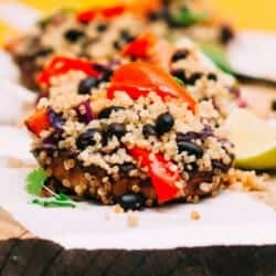 Quinoa Gemüse gefüllte Portobello Pilze vegan Rezept