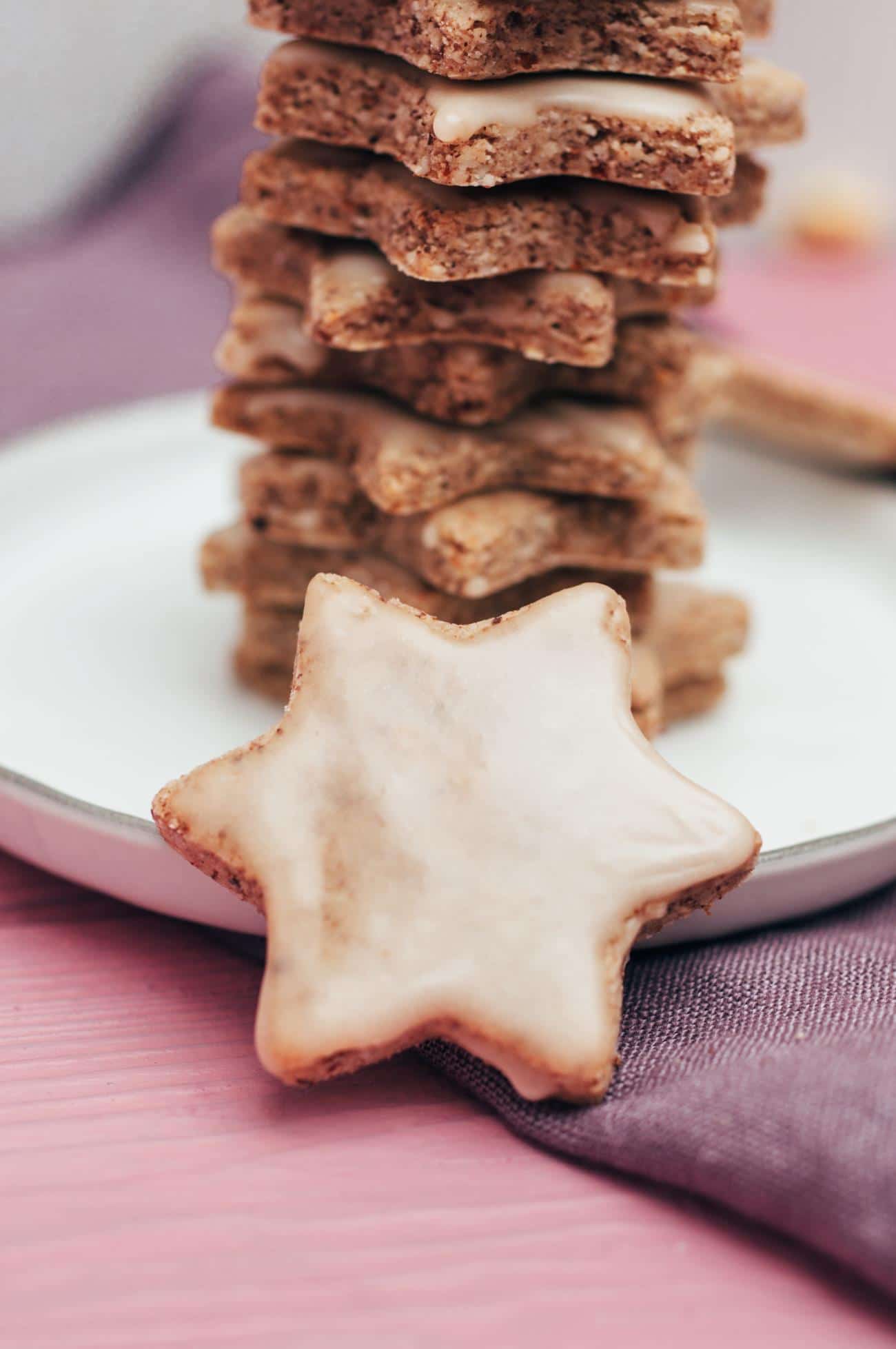 6-Ingredient Vegan Cinnamon Stars Recipe, Perfect for Christmas