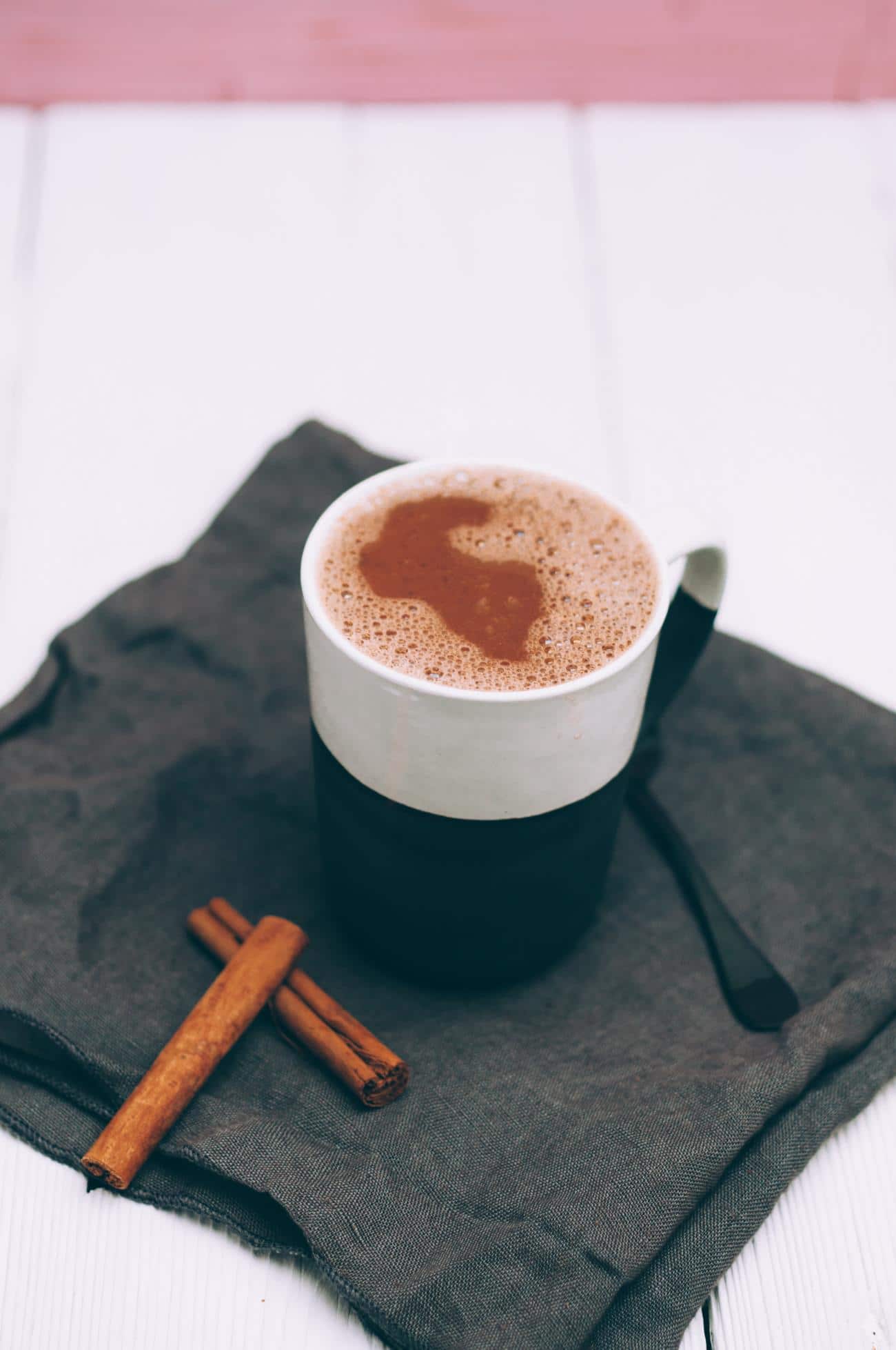 Simple hot chocolate with cashew vanilla cream (vegan, lactose free) recipe