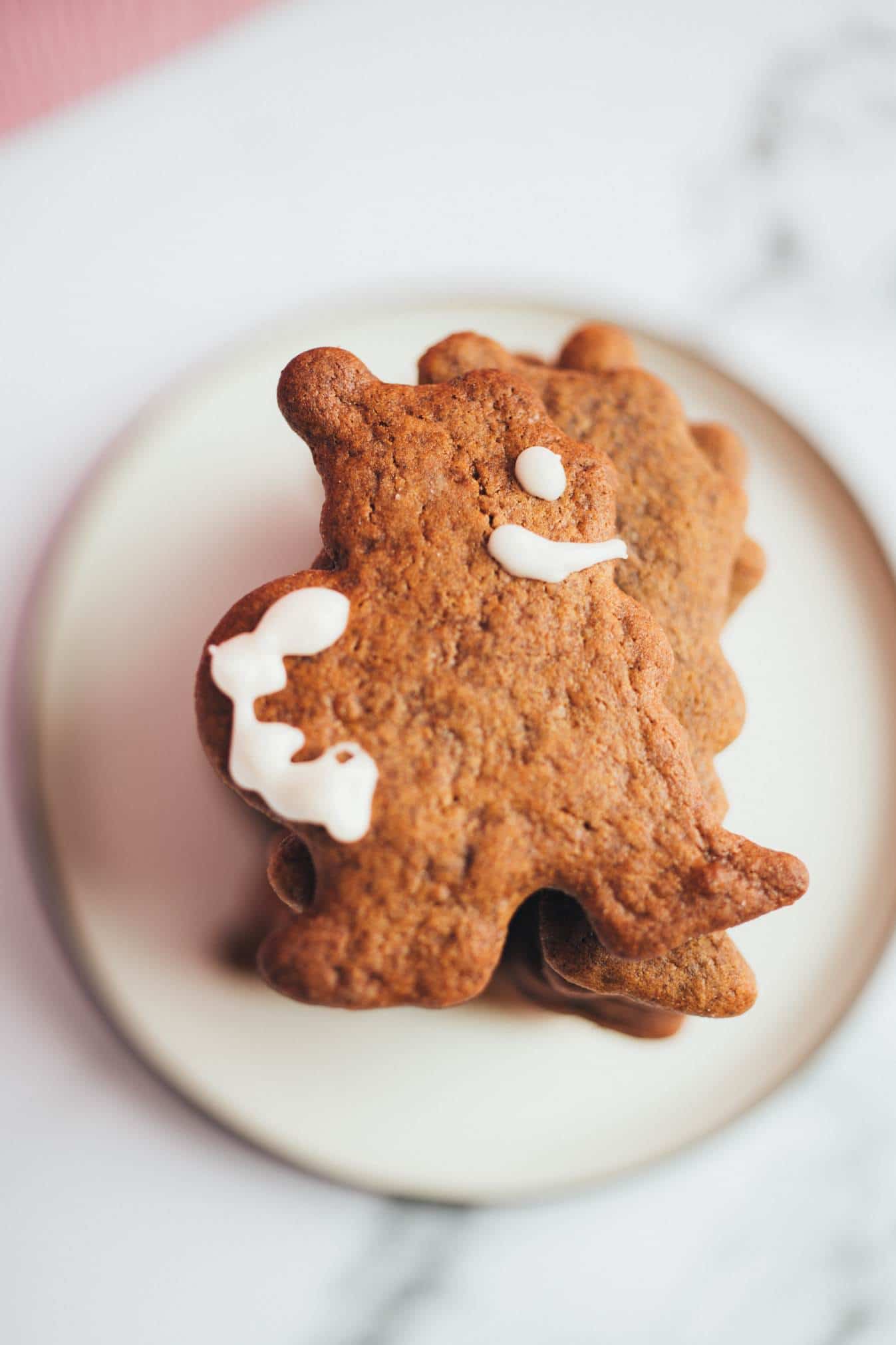 Weihnachtliche Lebkuchen Plätzchen Rezept — VEGANE VIBES