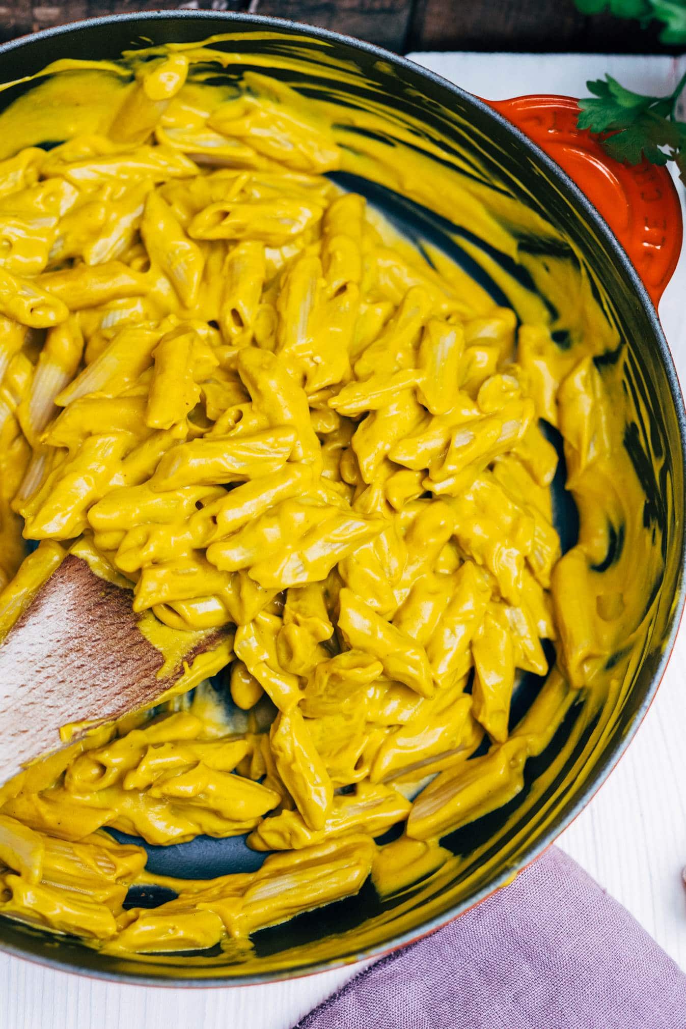 Vegan pumpkin mac 'n' cheese recipe