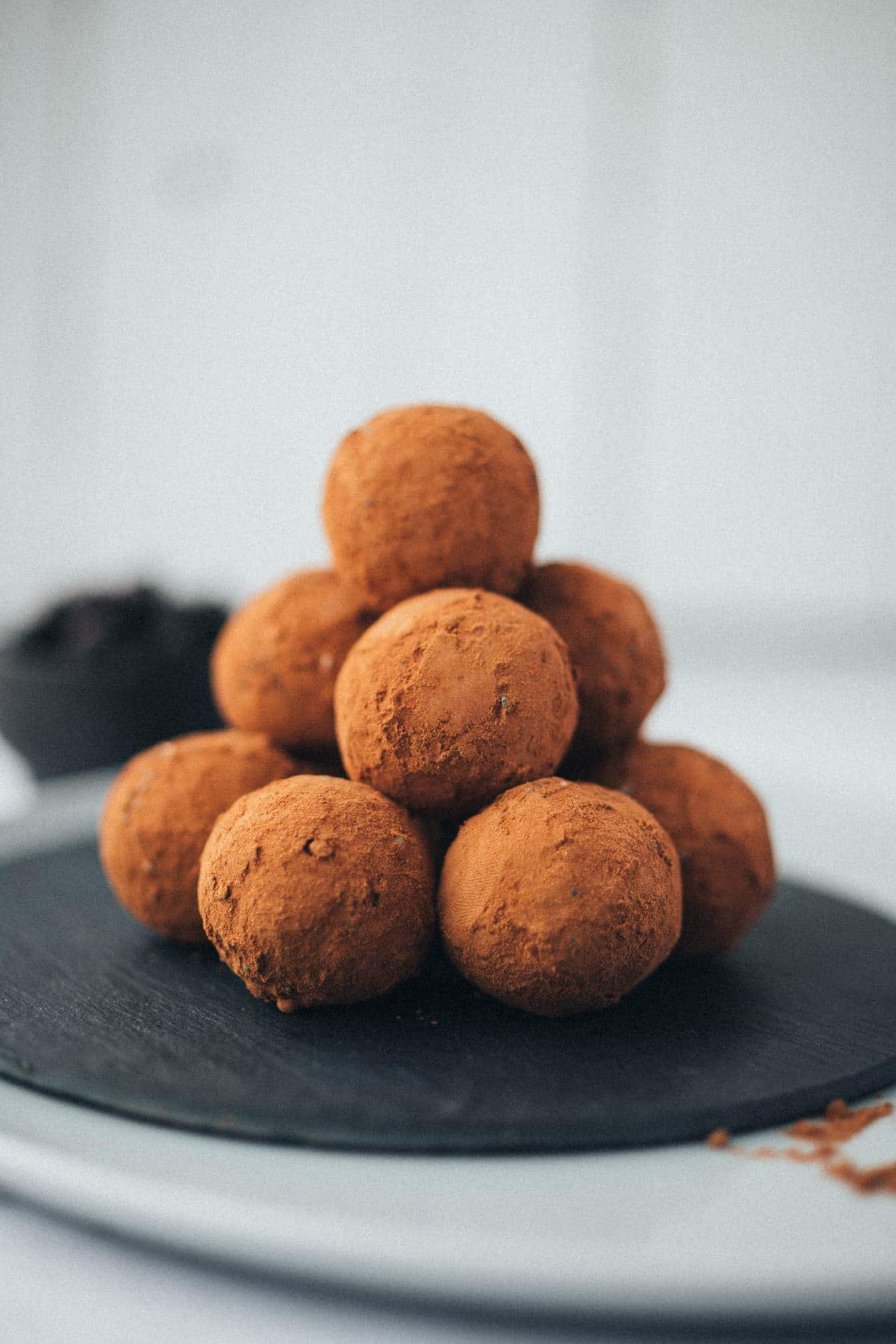 Chocolate Blueberry Energy Balls (15 minutes) Recipe