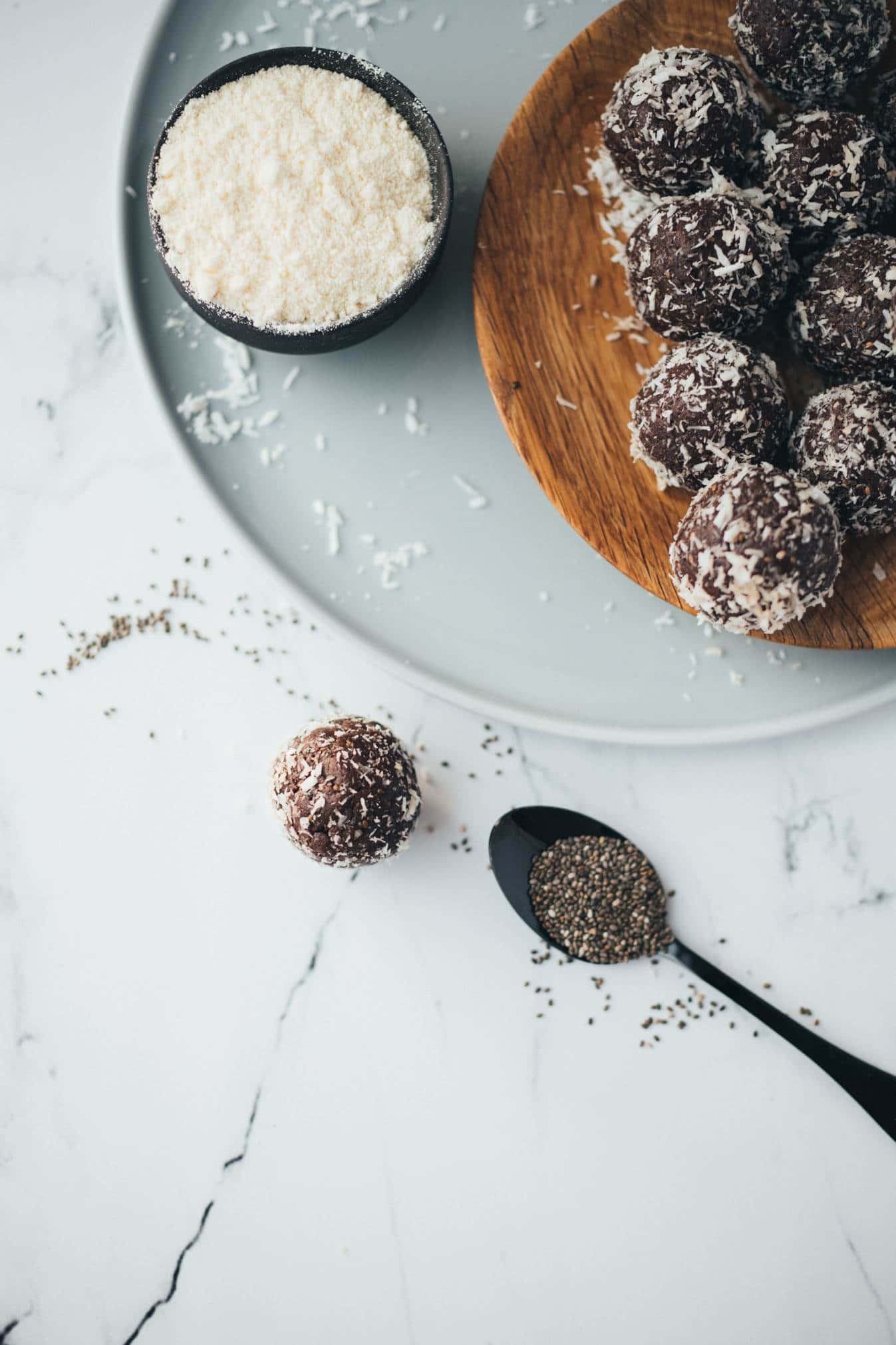 Schoko-Kokos Energy Balls (15 Minuten!) Rezept