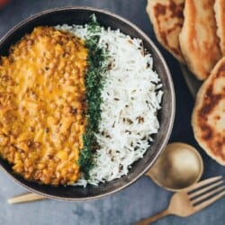 einfaches veganes Linsen Dal Rezept in 30 Minuten zubereitet