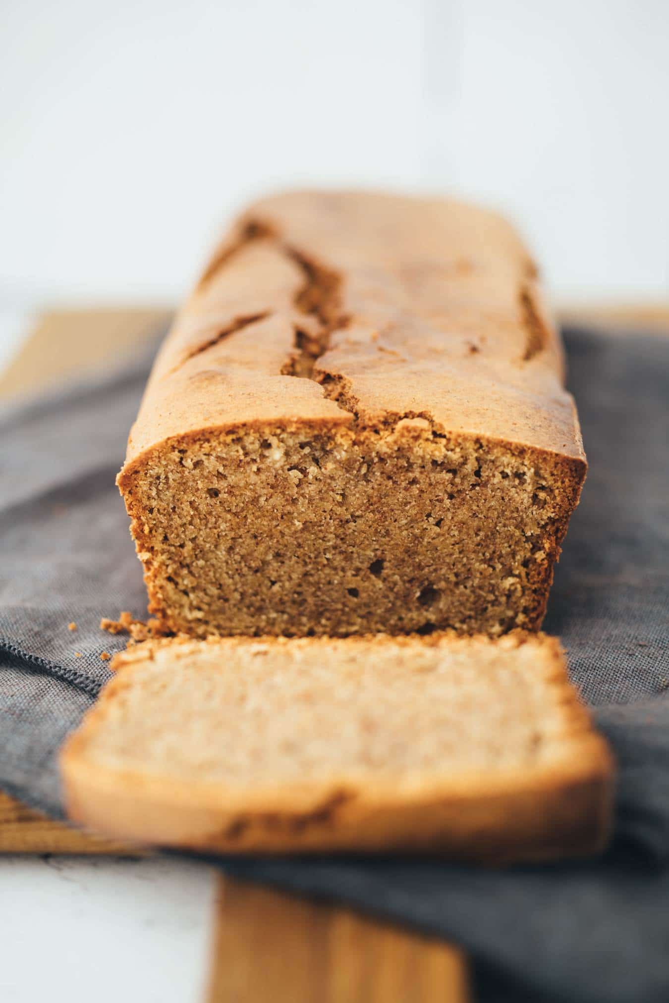 saftiger veganer Nusskuchen (glutenfrei) Rezept