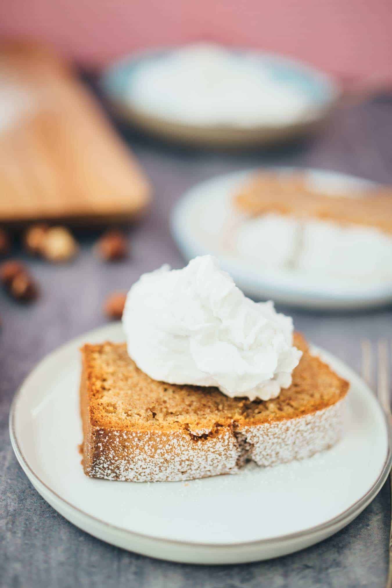 saftiger veganer Nusskuchen (glutenfrei) Rezept