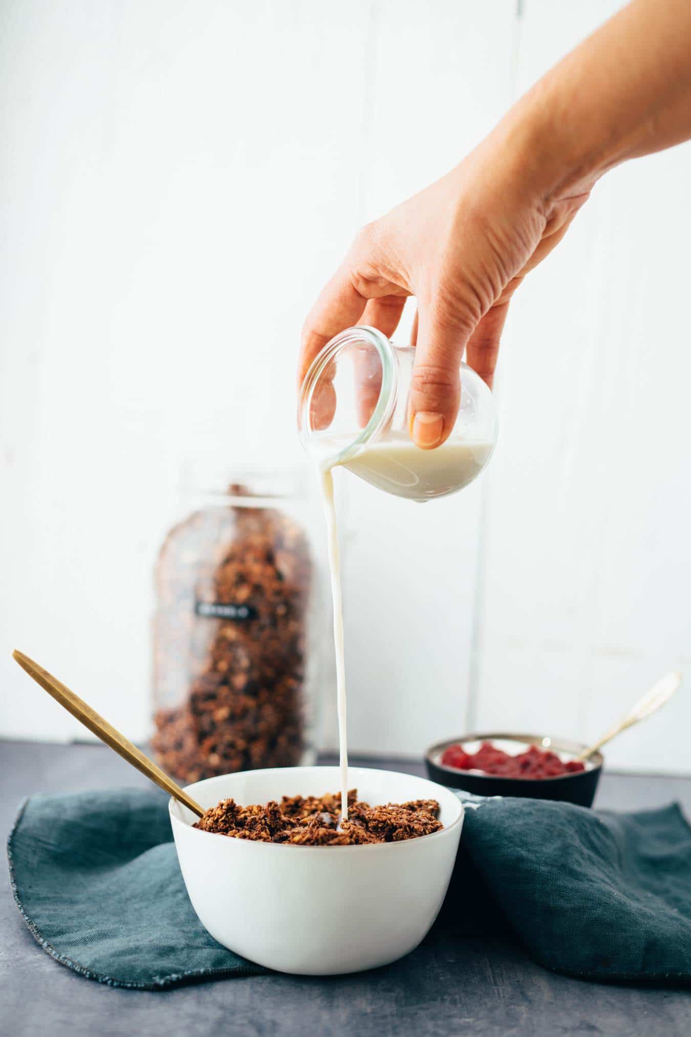 vegan chocolate coconut granola recipe