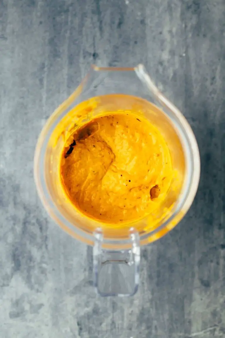 Vegane Pasta mit PaprikaNuss Sauce — VEGANE VIBES