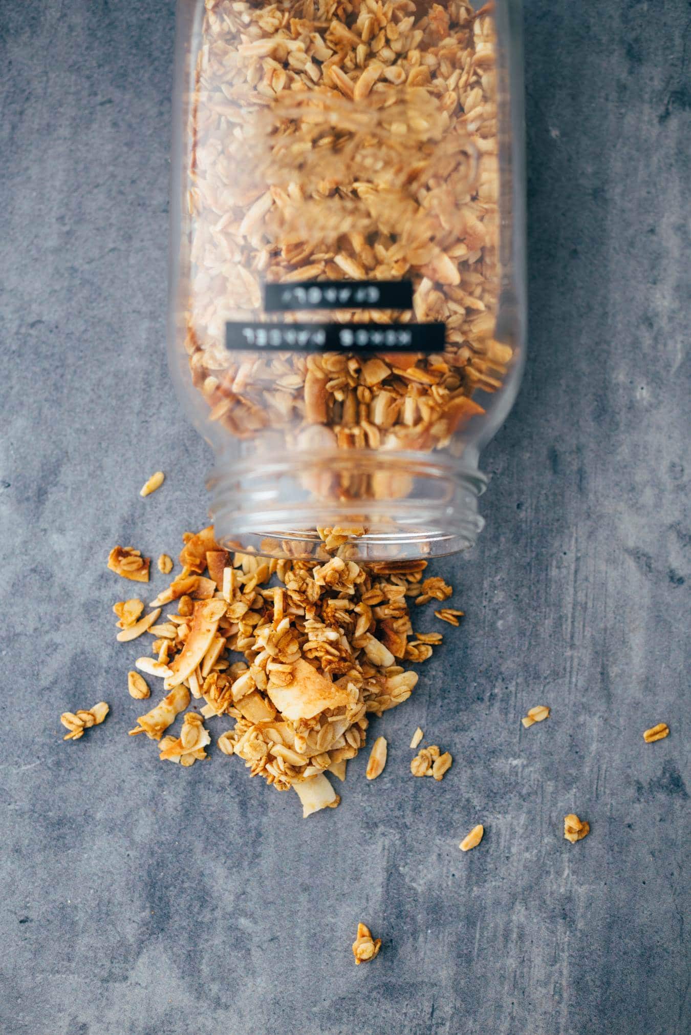 Vegan almond coconut granola recipe