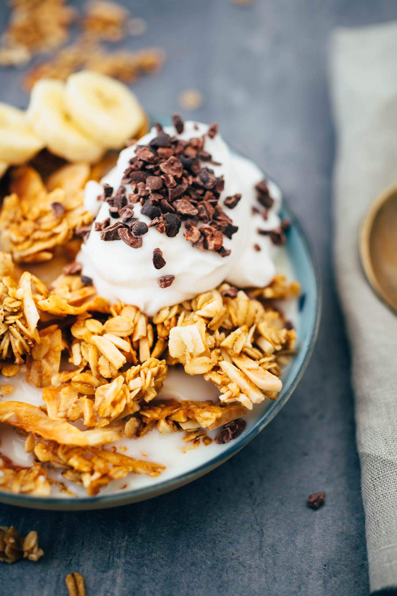 Vegan almond coconut granola recipe