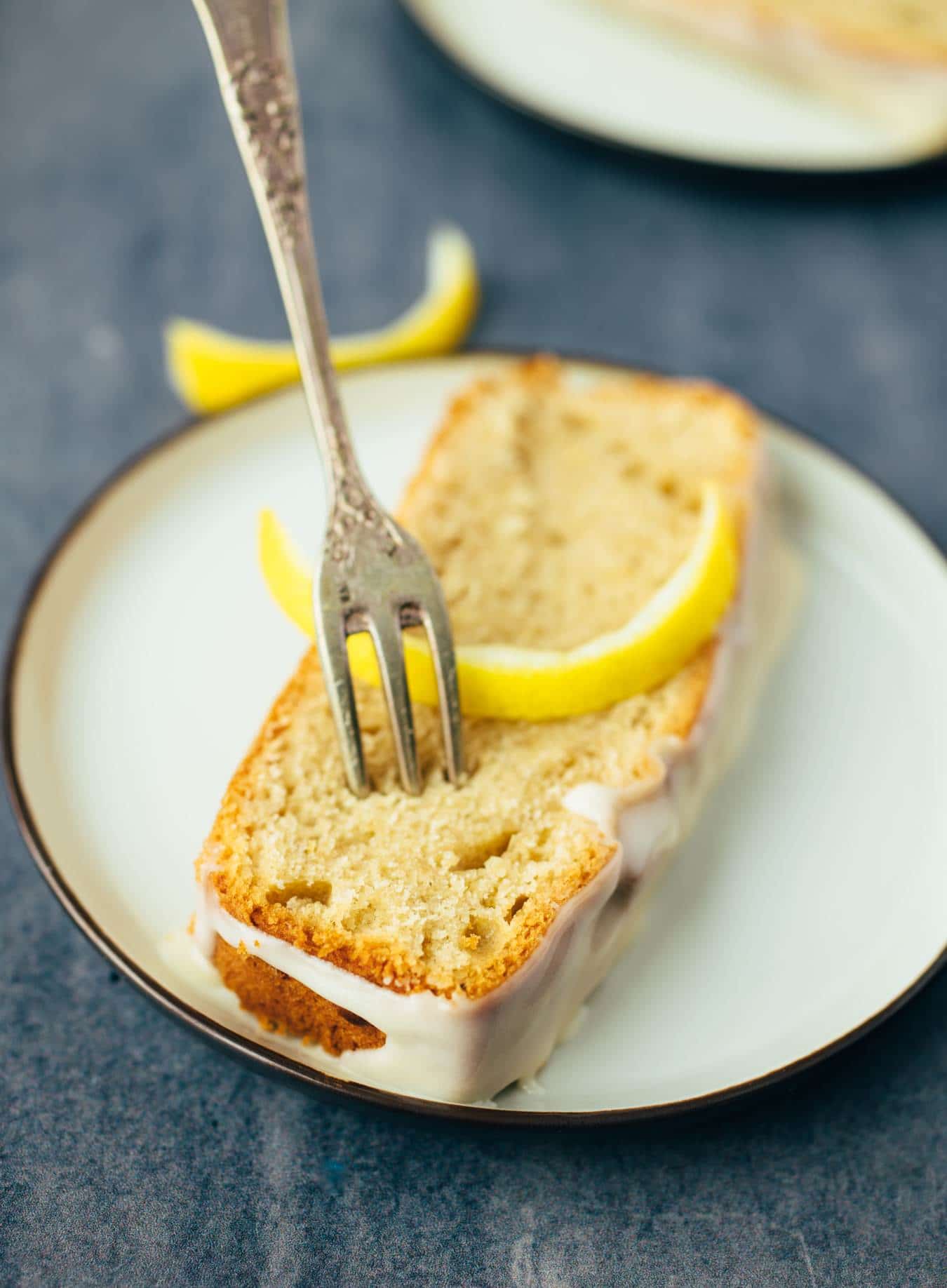 saftiger veganer Zitronenkuchen Rezept (1-Bowl)