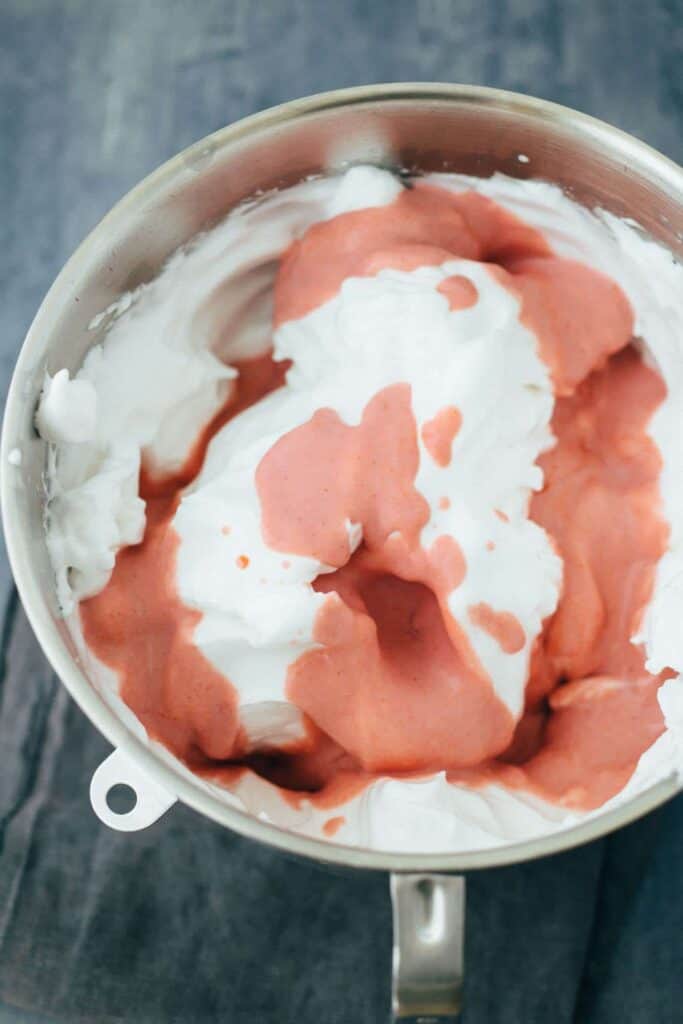 Veganes Erdbeer Eis mit Aquafaba selbst machen