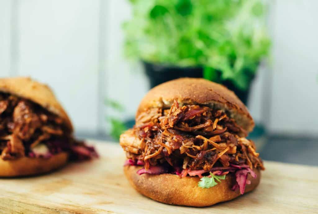 easy vegan jackfruit burger with cole slaw recipe