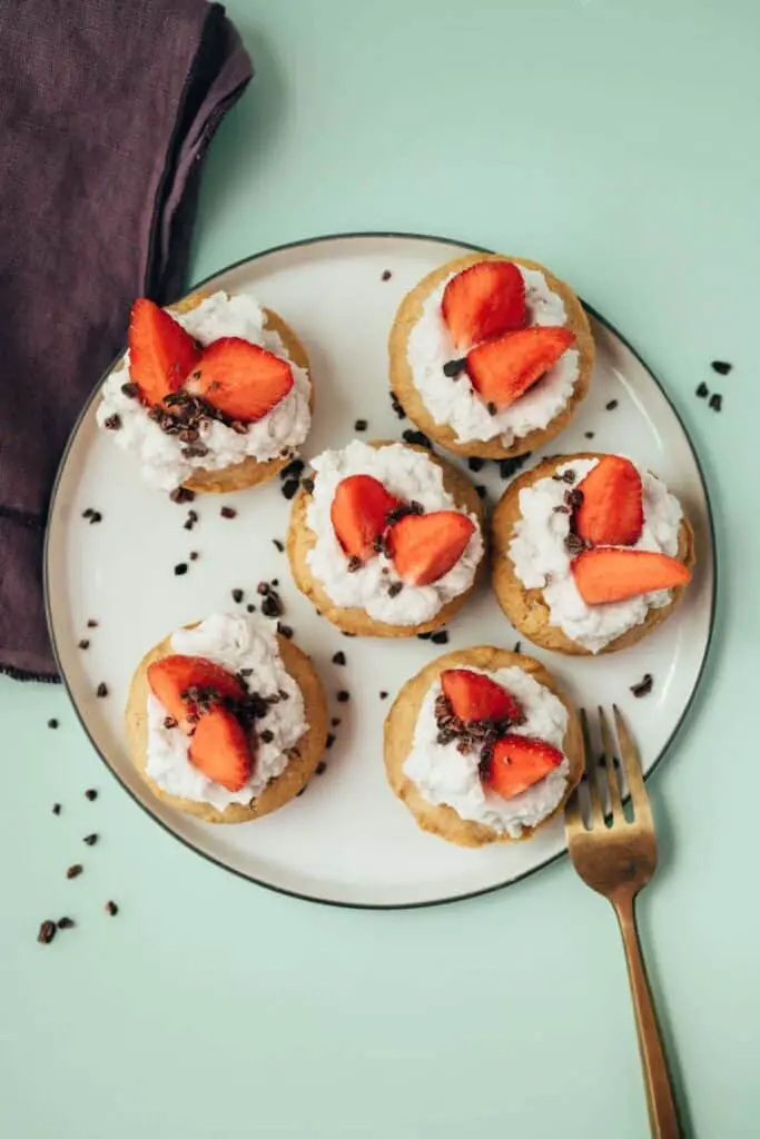 quick vegan strawberry shortcake with coconut cream (gluten free) recipe