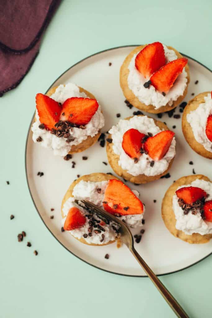 quick vegan strawberry shortcake with coconut cream (gluten free) recipe
