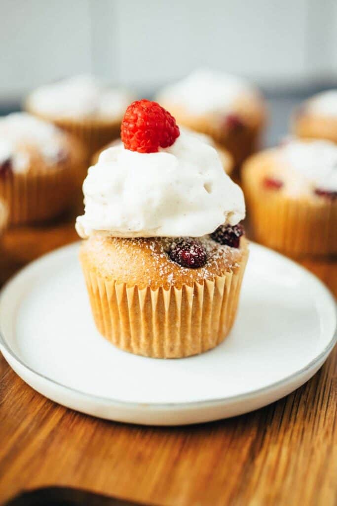 vegane Himbeer Blitz-Muffins (45 Minuten) Rezept