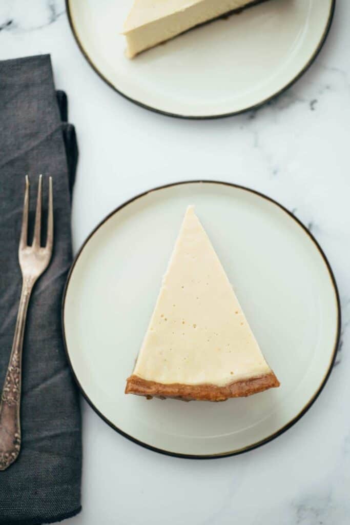 Vegan Yogurt (Raw) Cheesecake with Raspberry Sauce Recipe