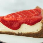 Veganer Joghurt (Raw) Cheesecake mit Himbeersauce Rezept