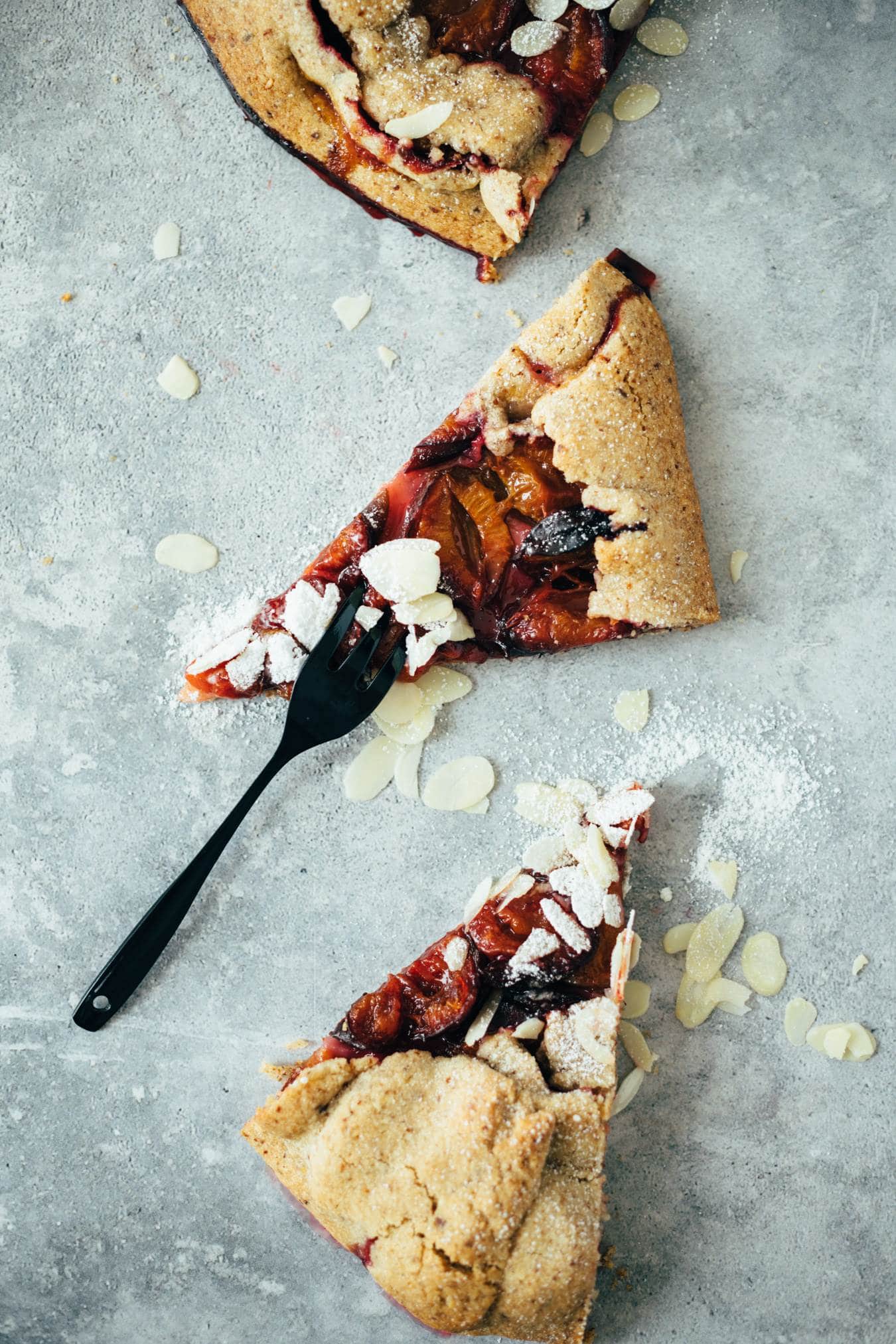 Simple plum galette (vegan) recipe