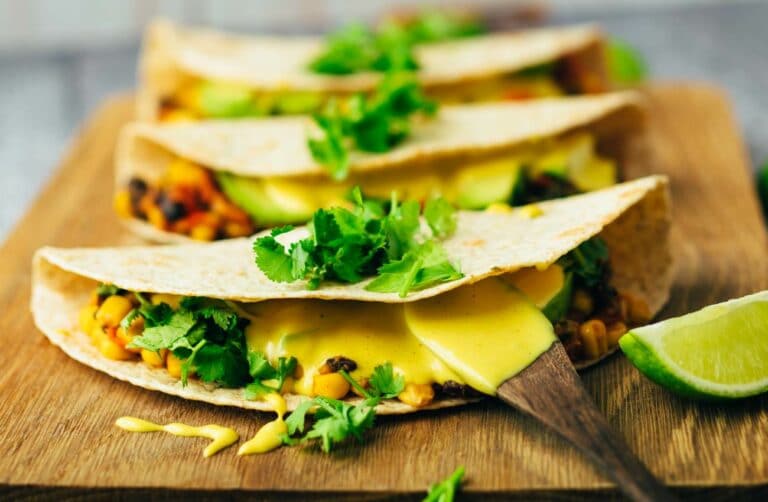 Vegane Quesadillas (30 Minuten) Rezept (GF+LF)