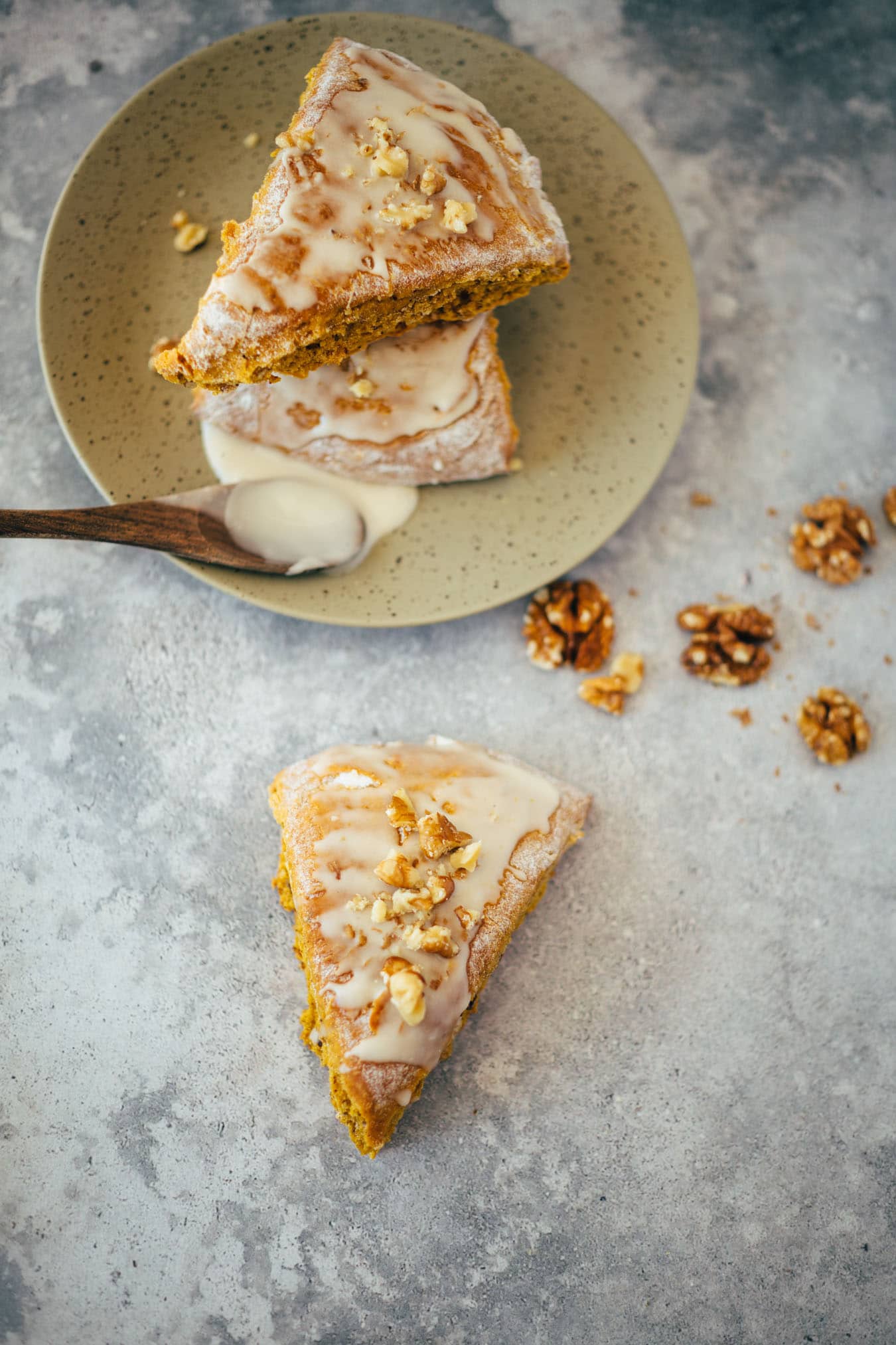 Pumpkin scones with frosting (35 minutes) vegan recipe