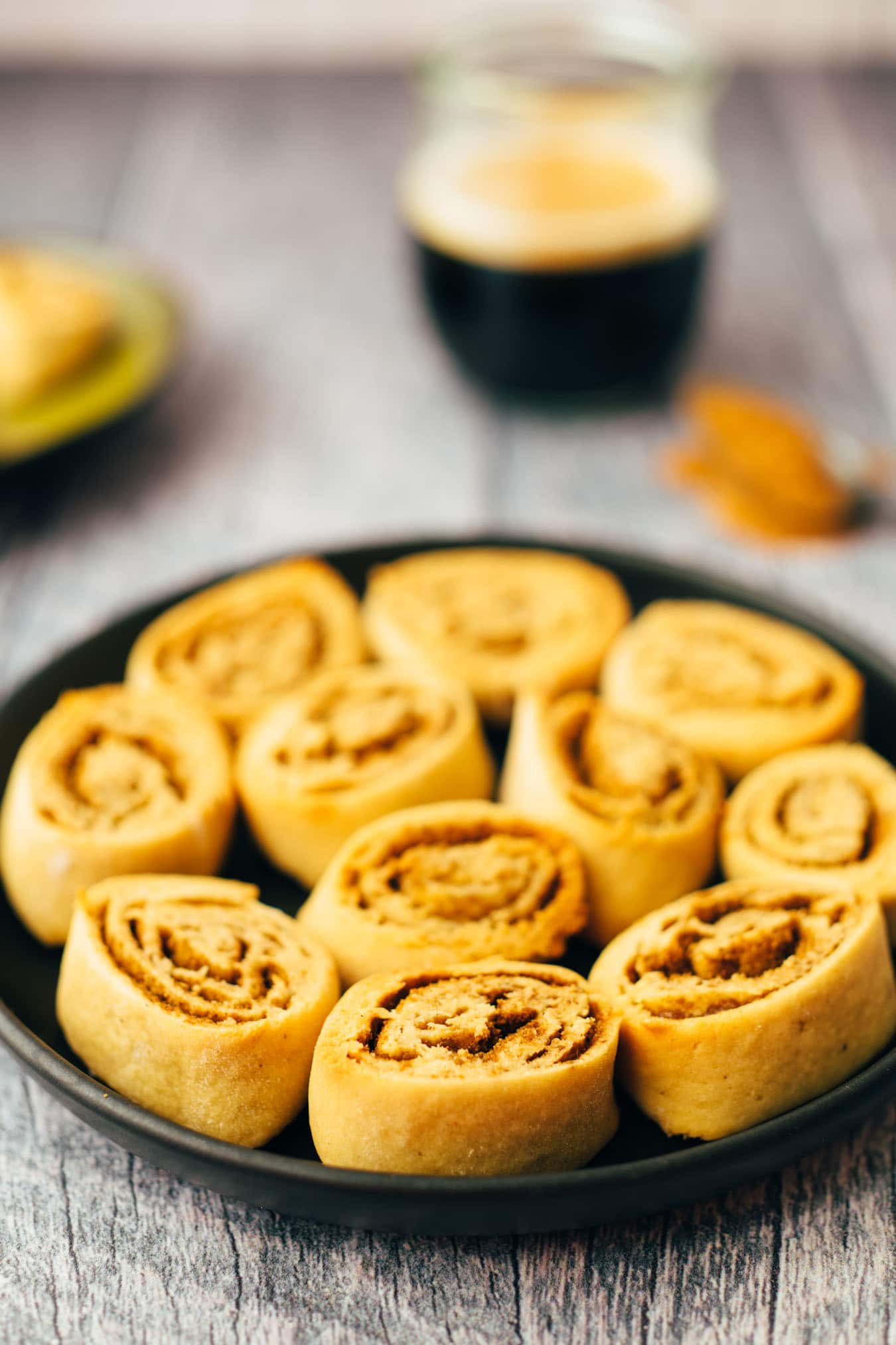 Cinnamon Buns Coffee Cookies (25 minutes) Recipe