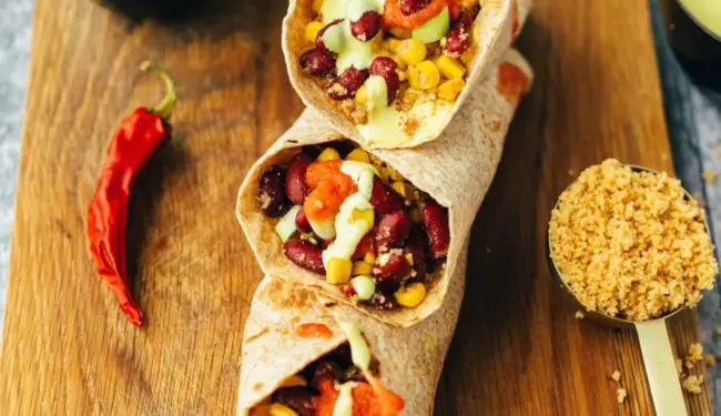 vegane Burritos mit Couscous (25 Minuten) Rezept