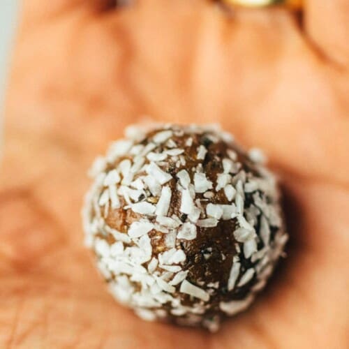 Energy Balls mit Walnüssen und Zimt (15 Minuten)