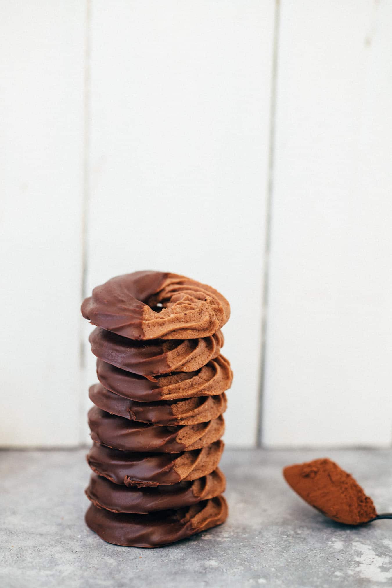 Vegan chocolate cinnamon curls