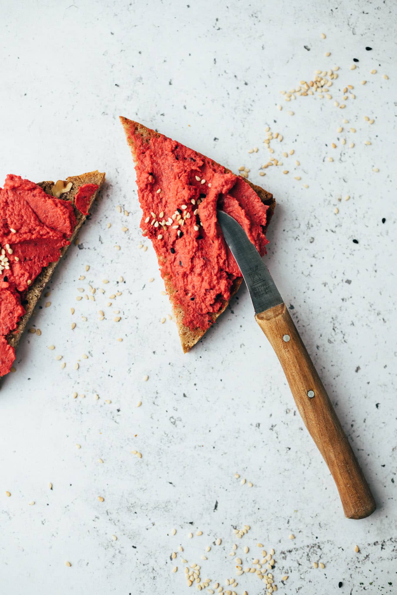 make beet hummus yourself - HOW to make