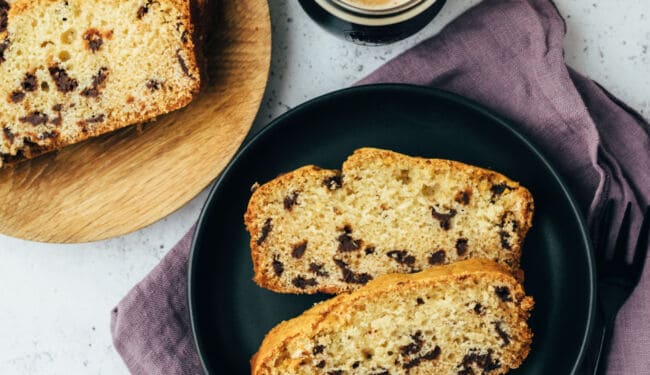 Einfacher Rührkuchen mit Chocolate Chips