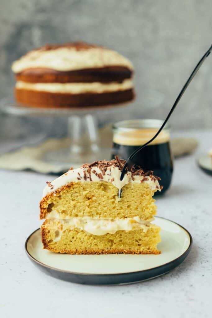 Fruity pineapple cake with cashew frosting