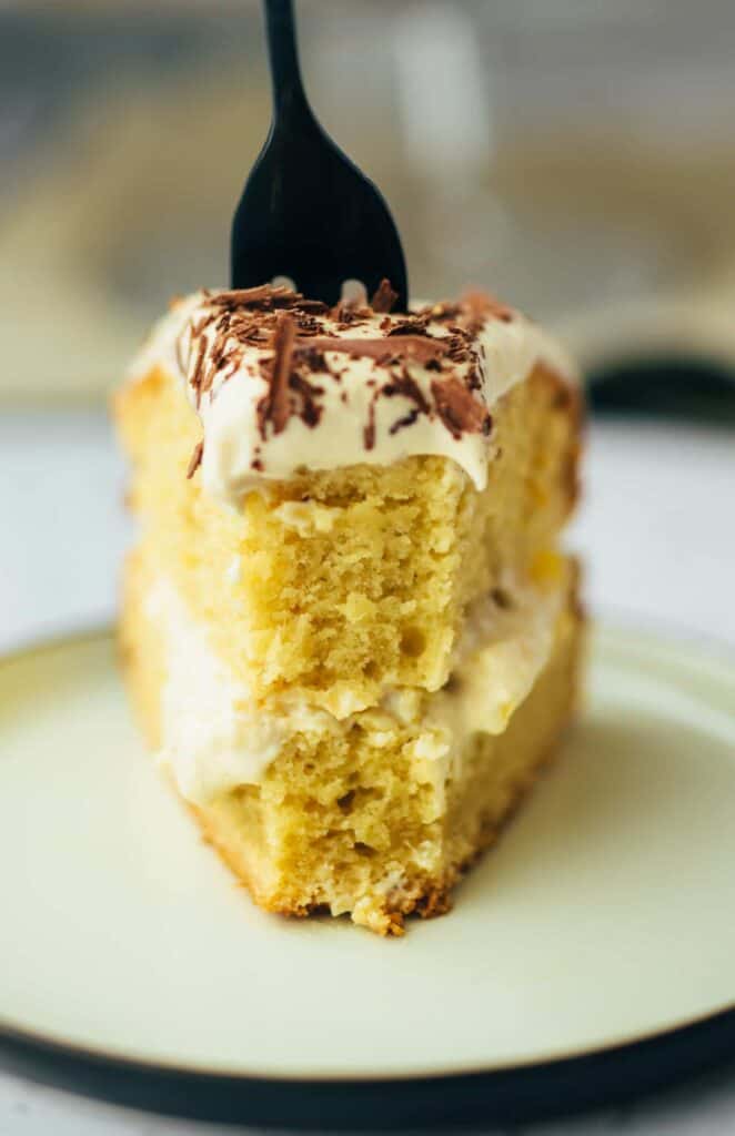 Fruity pineapple cake with cashew frosting