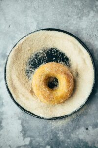 Vegane Donuts mit Zimtzucker (30 Minuten)