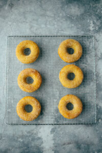 Vegane Donuts mit Zimtzucker (30 Minuten)