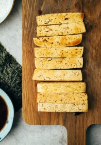 der Natur-Tofu nach dem Bad in Tamari