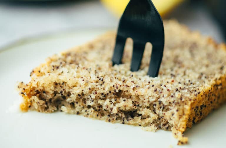 Veganer Mohn-Zitronenkuchen