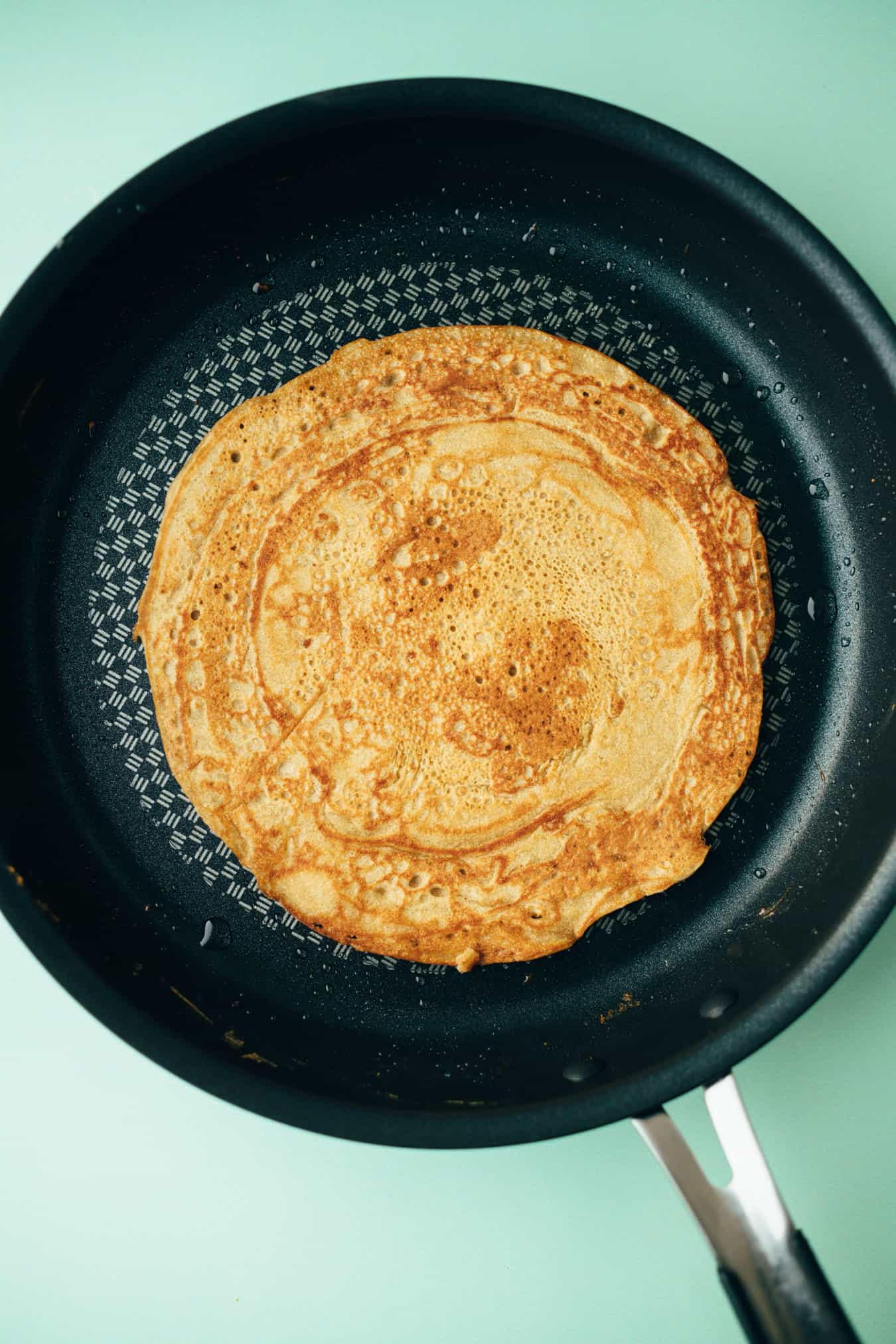 Buchweizen Pfannkuchen mit Cashewcreme — VEGANE VIBES