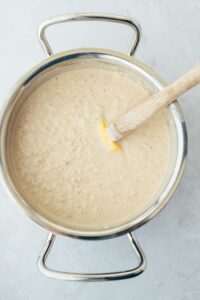 Chai Porridge mit Tahini-Karamell