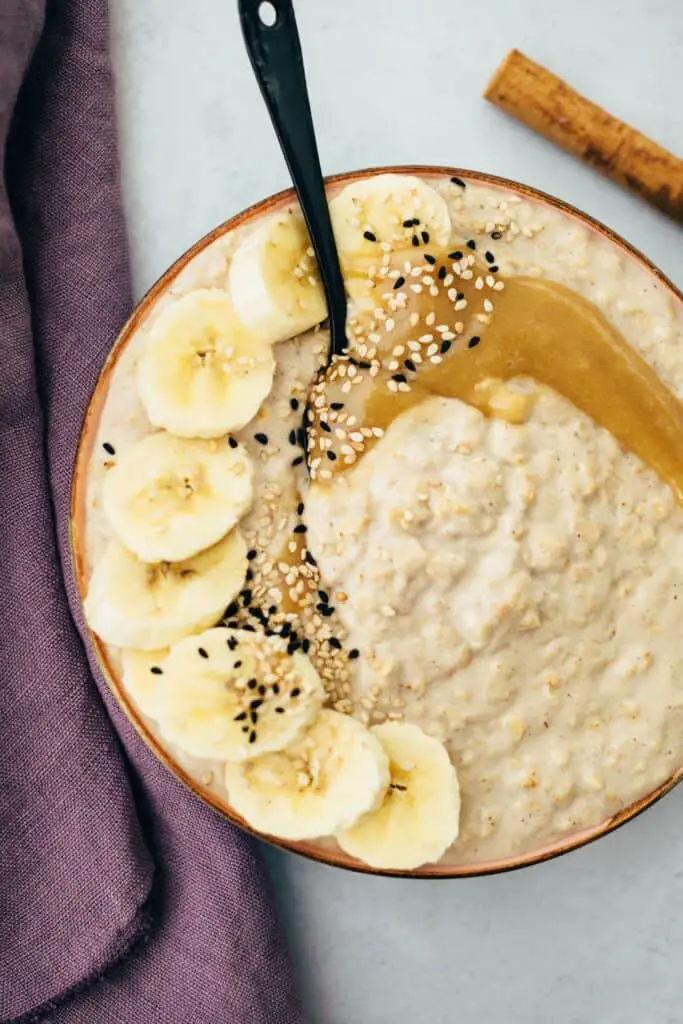 Chai porridge with tahini caramel