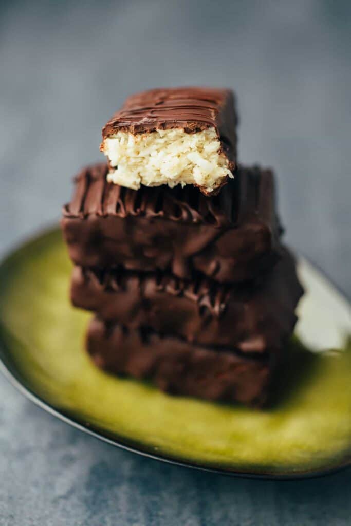 Simple vegan bounty bar