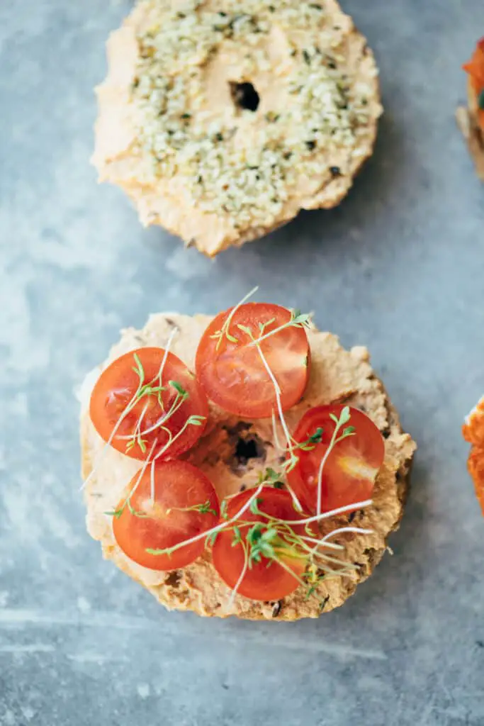 Simple vegan bagels