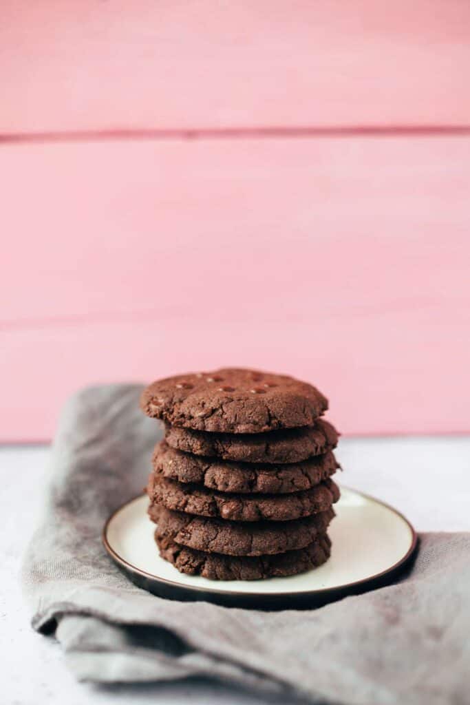 Tahini chocolate cookies