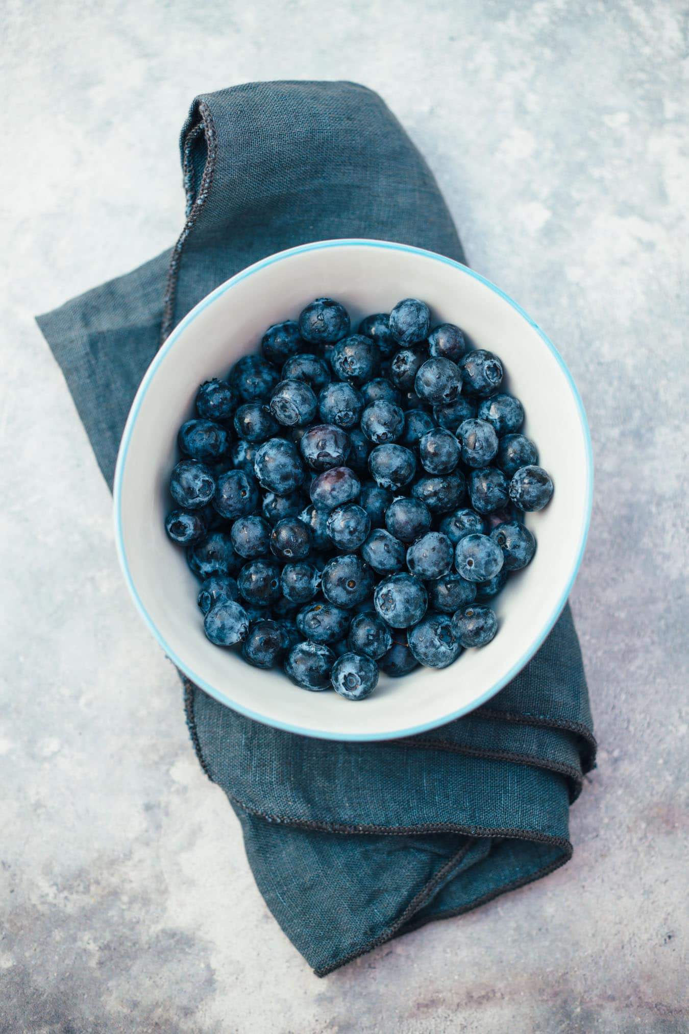 Einfacher veganer Blaubeerkuchen — VEGANE VIBES