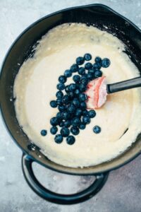 Einfacher veganer Blaubeerkuchen