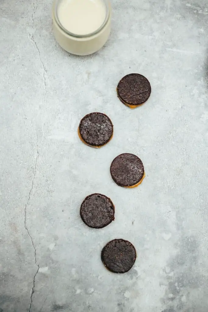 Vegan Oreos (raw)