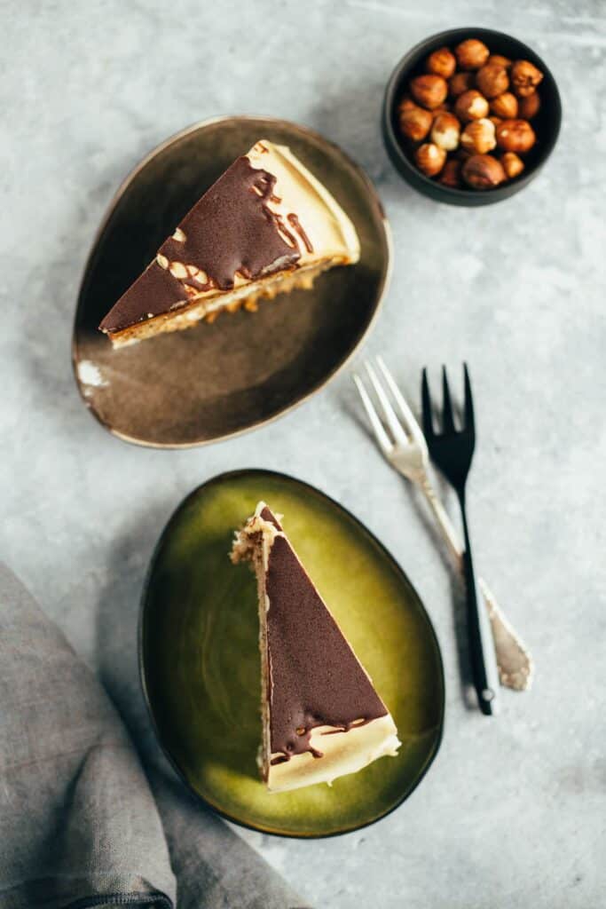 Chocolate banana cake with cashew frosting