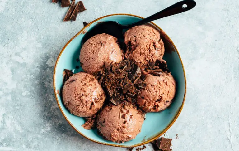 Cremiges veganes Schoko Kirsch Eis (mit und ohne Eismaschine)